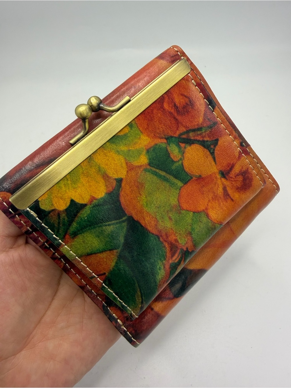 Patricia Nash Reiti Bifold Wallet Italian Leather Kisslock Closure Floral Print - Picture 3 of 8